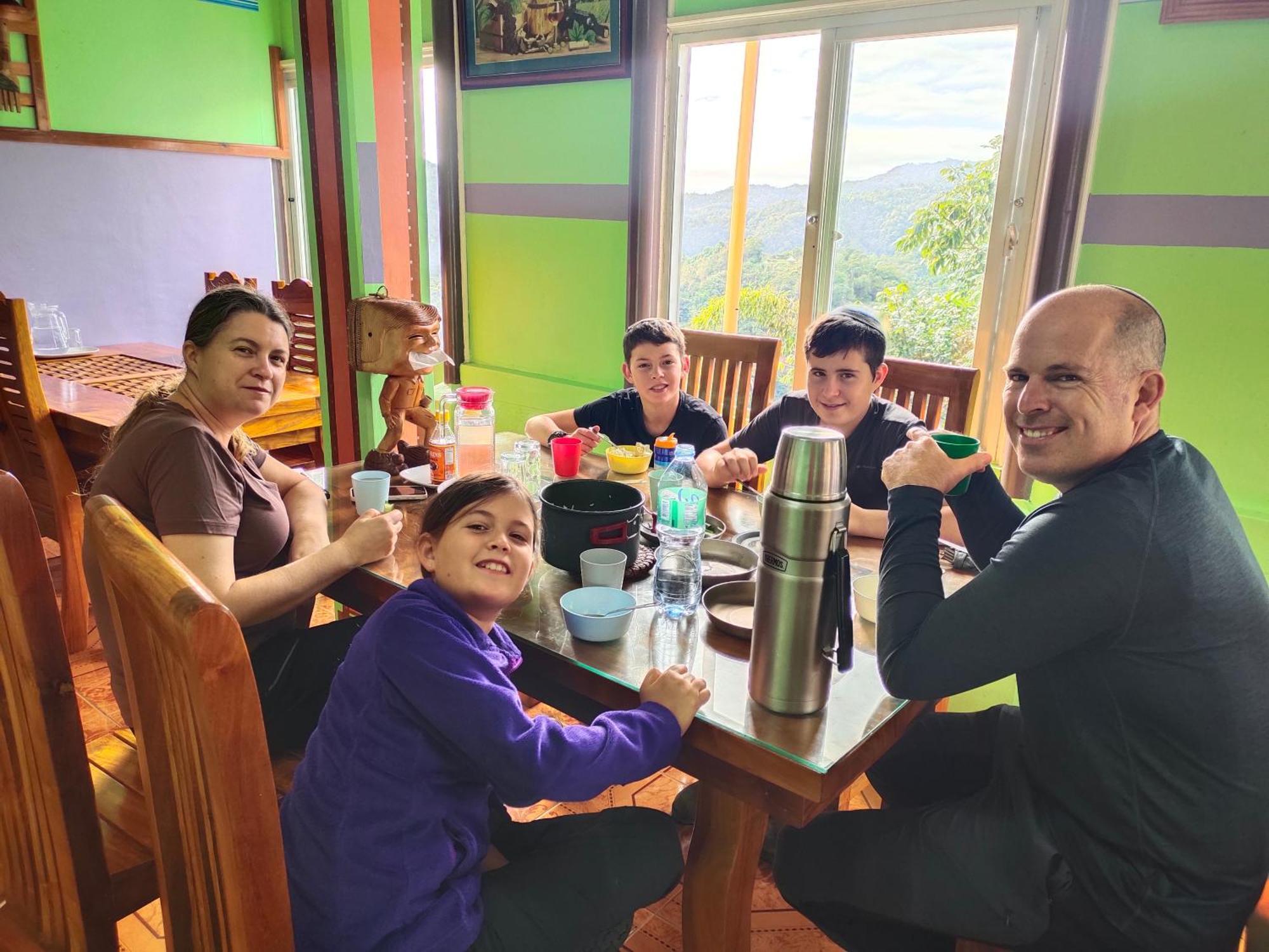 Banaue Evergreen Hostel And Restaurant Exteriör bild